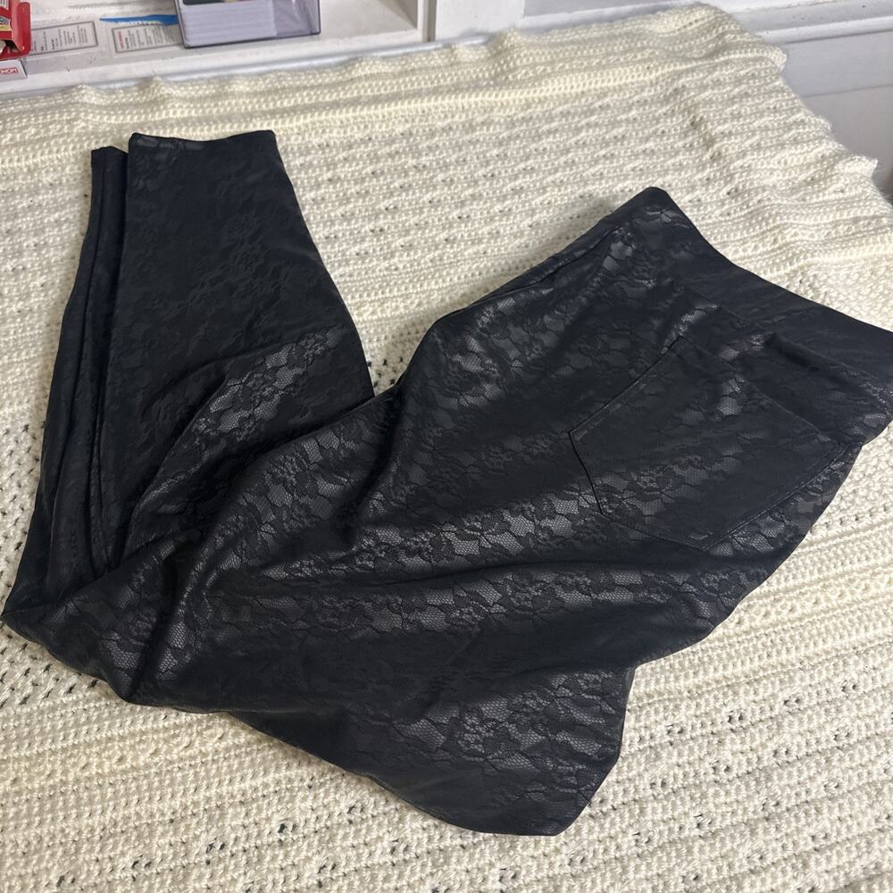 Torrid Women’s Black Faux Leather Leggings Pants Size 3 (3X) 22-24 Lace Print
